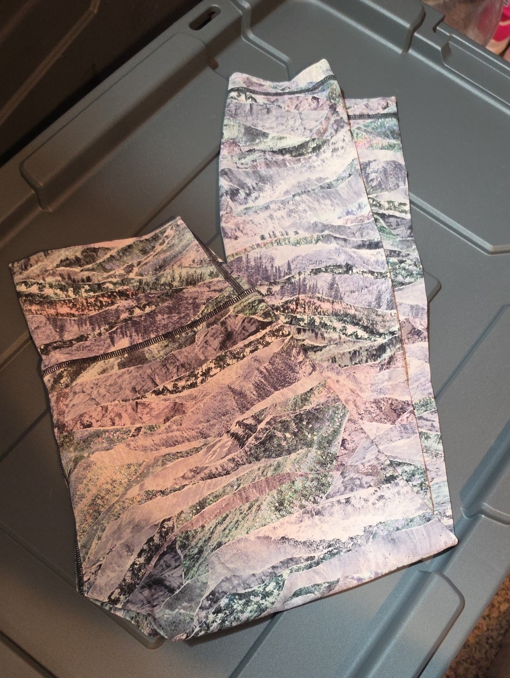 lululemon athletica Pink and Purple Mountain-Print Leggings